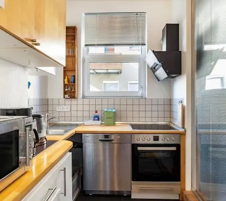 Loft Im Fabrikstil Mit 2 Eigenen Schlafzimmern Mit Wlan Und Parkplatz Apartamento *