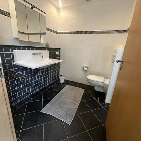 Loft Im Fabrikstil Mit 2 Eigenen Schlafzimmern Mit Wlan Und Parkplatz