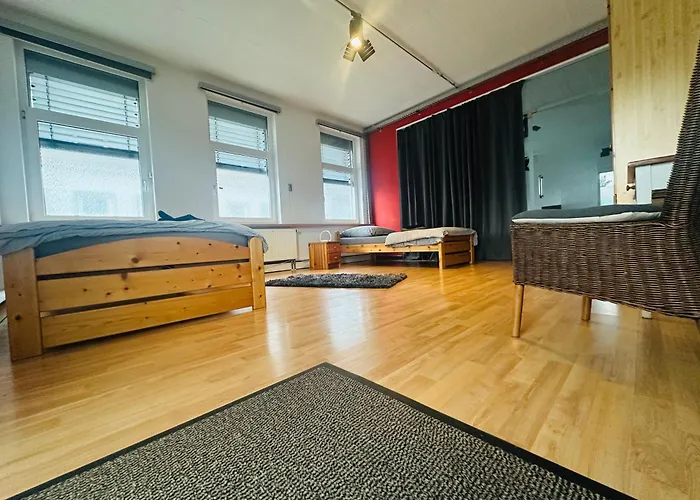 Loft Im Fabrikstil Mit 150 Qm Und 2 Eigenen Schlafzimmern Apartmán *